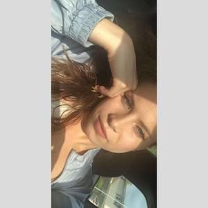 Meet your Posher, Lexie